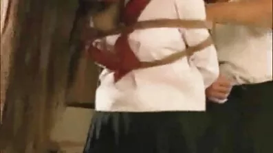 একটি পরিবর্তনের জন্য, তিনি একটি বাদামী cunt সেক্স সেক্সি ভিডিও এইচডি fucks