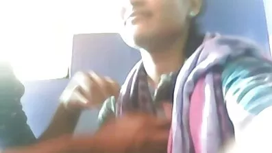 একজন কঠোর উপপত্নীর সেক্সি বিএফ বাঙালি আদেশে আজ্ঞাবহ কাককোল্ড ড্রিঙ্কস।