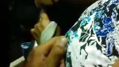 মেয়েটি তার কাজ করে লোকটির বাঁড়ার উপর বসল। সেক্সি সেক্স ভিডিও