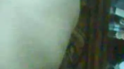 মেয়েরা নরম সোফায় লেসবিয়ান সেক্স বাংলা সেক্সি ভিডিও বাংলা সেক্সি ভিডিও করে।