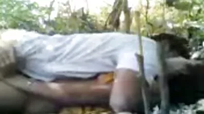তারা একটি বড় শিশ্ন সঙ্গে তার মুখের মধ্যে একটি বিএফ সেক্সি মেয়ে আছে এবং এটি মধ্যে বীজ কম